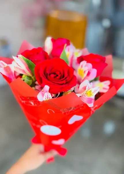 Buquê 4 rosas